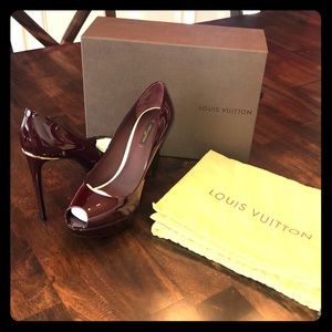 Louis Vuitton 470738 Pumps